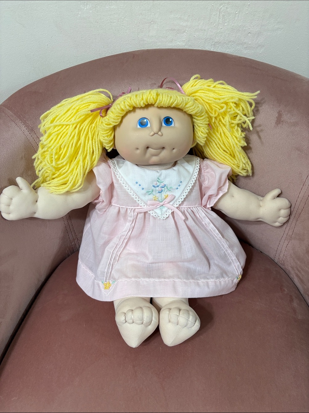 VTG M N Thomas Doll Baby Blonde Pigtails Blue Eyes and Dimples 1984